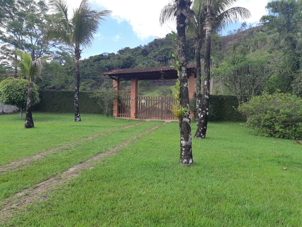 Casa De Campo "Recanto Ceu Azul" Guararema Exteriör bild